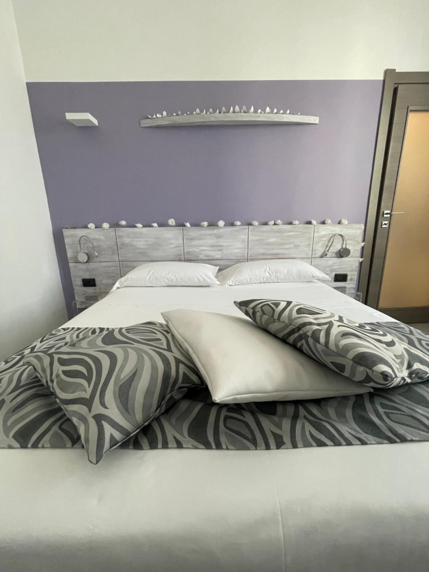 Hotel Europa วาเรเซ ภายนอก รูปภาพ