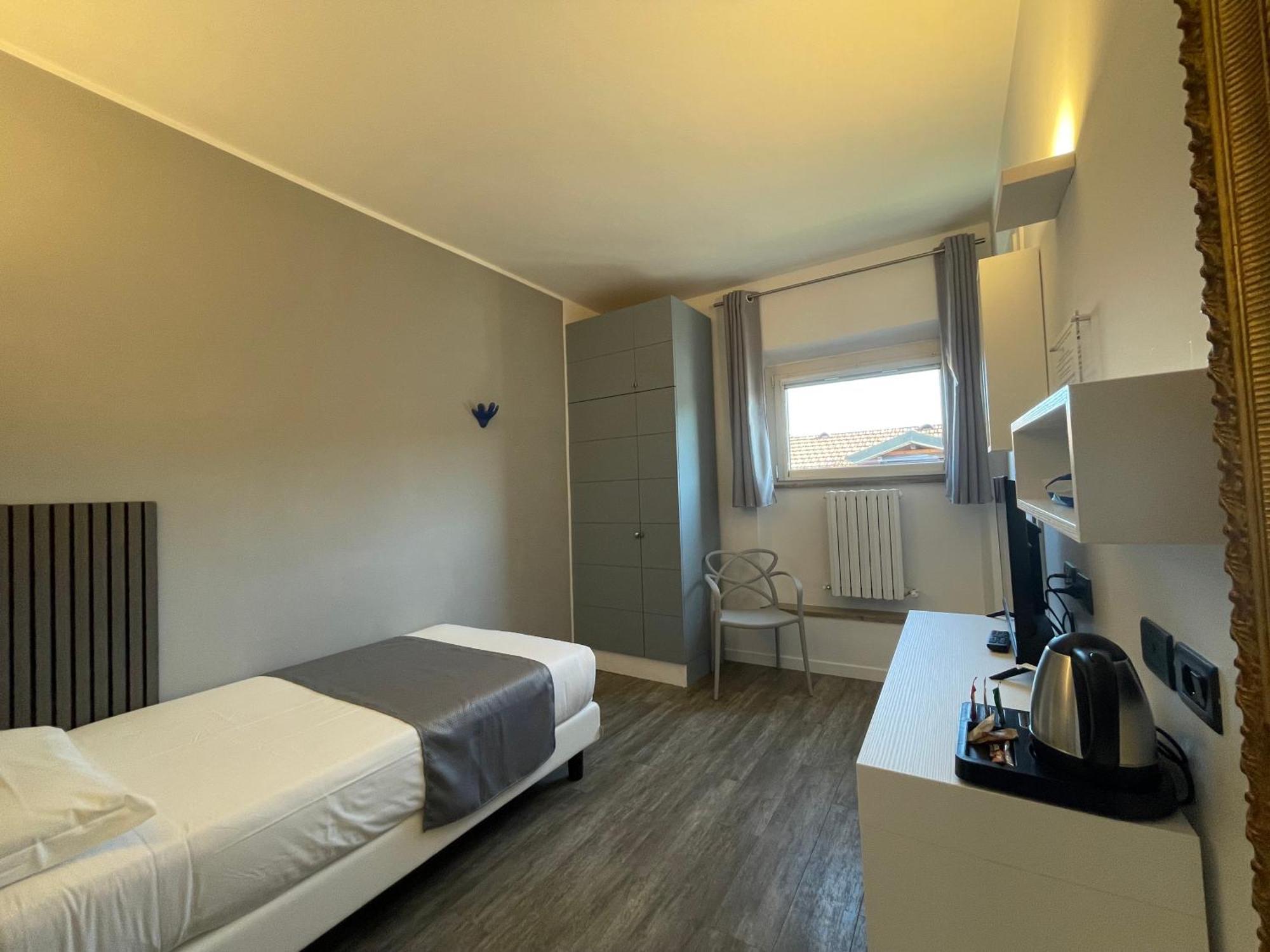 Hotel Europa วาเรเซ ภายนอก รูปภาพ