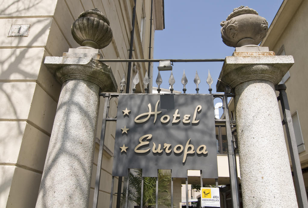 Hotel Europa วาเรเซ ภายนอก รูปภาพ